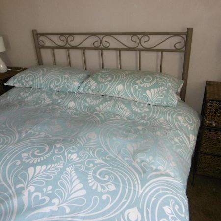 Châteauneuf-la-Forêt Le Chat Qui Peche B&B المظهر الخارجي الصورة
